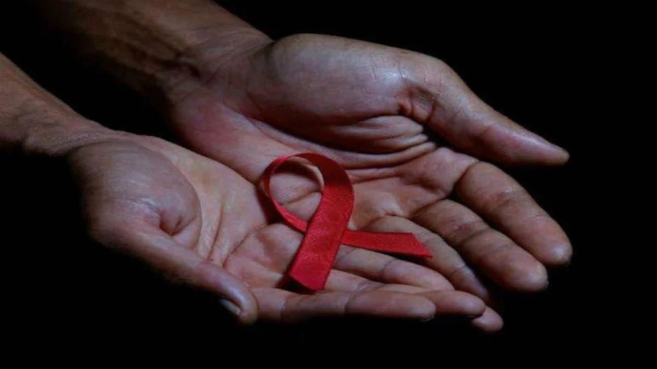 AIDS: एक गंभीर वैश्विक स्वास्थ्य चुनौती