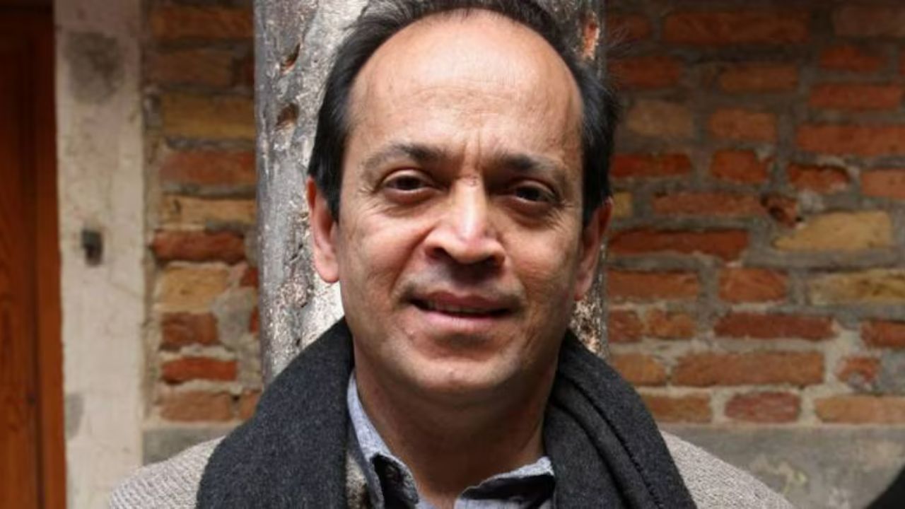 Vikram Seth: साहित्य की दुनिया के मशहूर लेखक