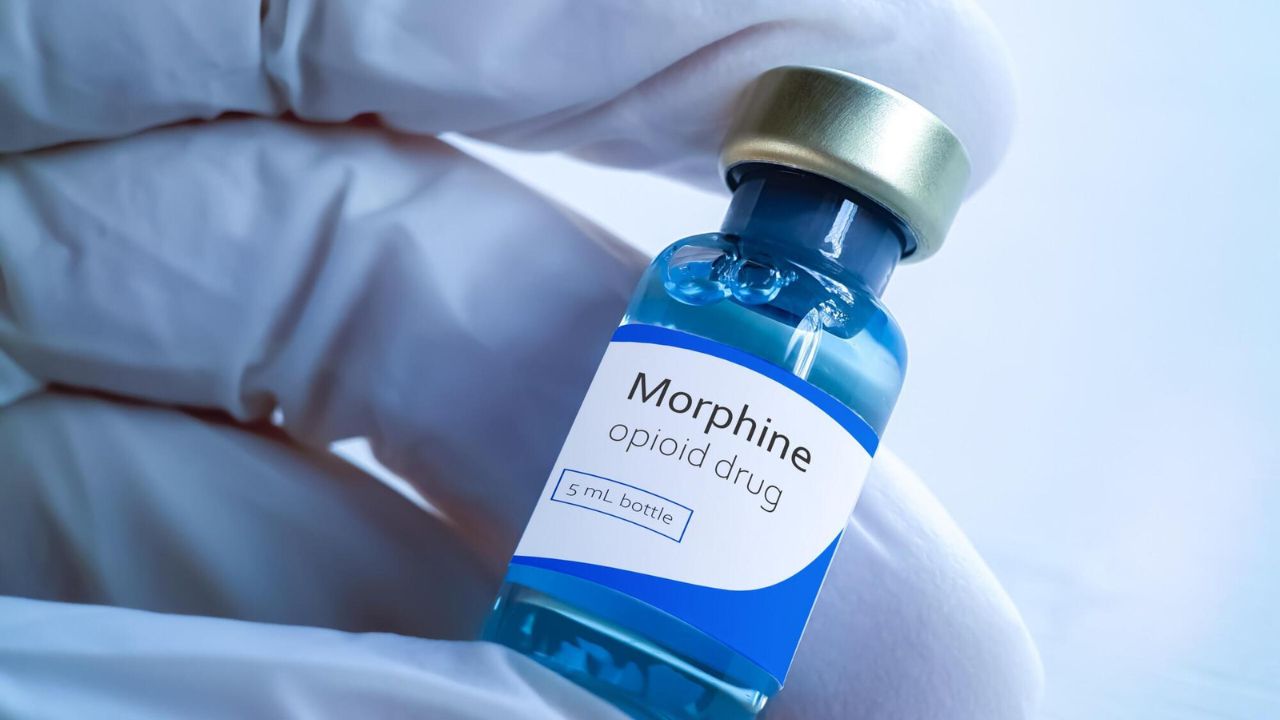 Morphine कैसे मिनटों में मिटा देता है असहनीय दर्द, डॉक्टर क्यों आखिरी विकल्प मानते हैं इसे