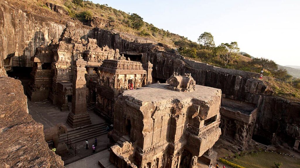 Ellora Caves: भारतीय संस्कृति का अद्भुत उदाहरण