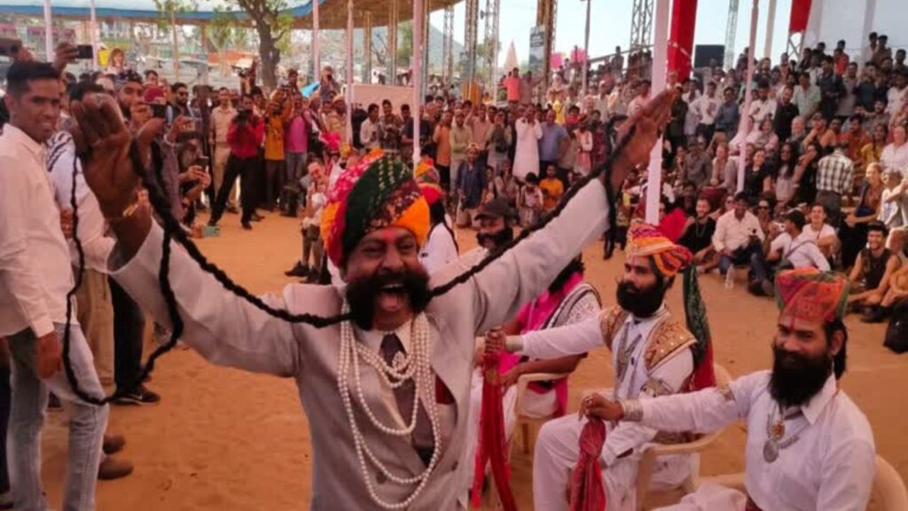 Strange Fair: मूंछ का आकार नहीं आत्मविश्वास है असली पहचान, राजस्थान की इस अनोखी प्रतियोगिता का राज