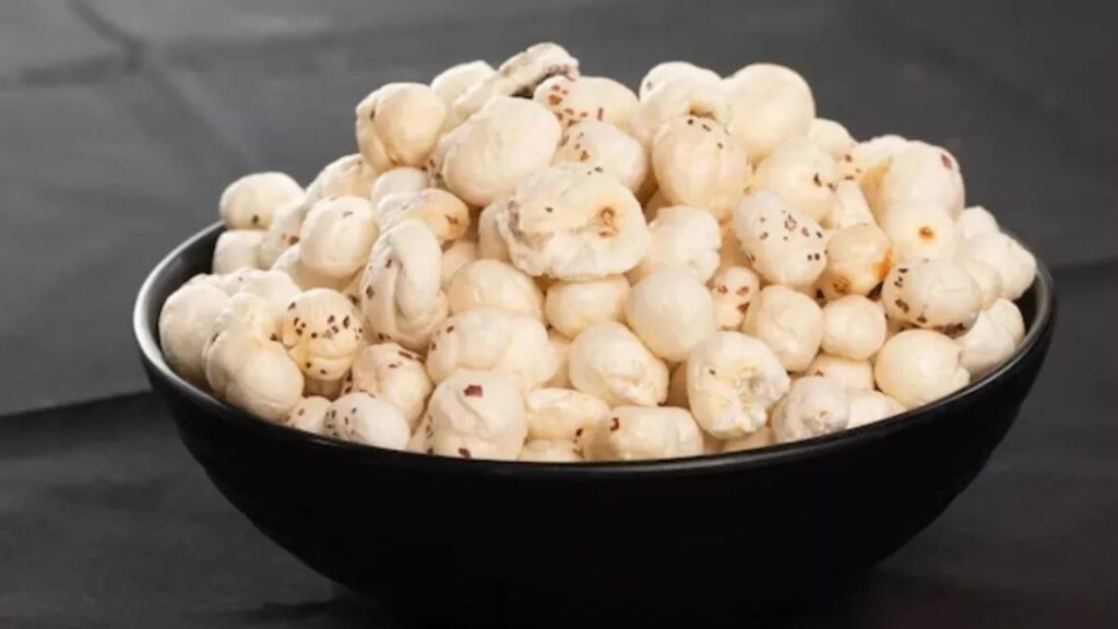 Makhana: मिथिला का मखाना बना विदेशी प्लेटों का सितारा, जानिए कहां-कहां पहुंचा बिहार का स्वाद!