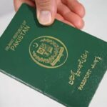 Weakest Passport In 2025: दुनिया का सबसे ताकतवर पासपोर्ट कौन सा? पाकिस्तान की हालत जानकर रह जाएंगे हैरान!